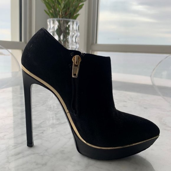 Saint Laurent suade boots